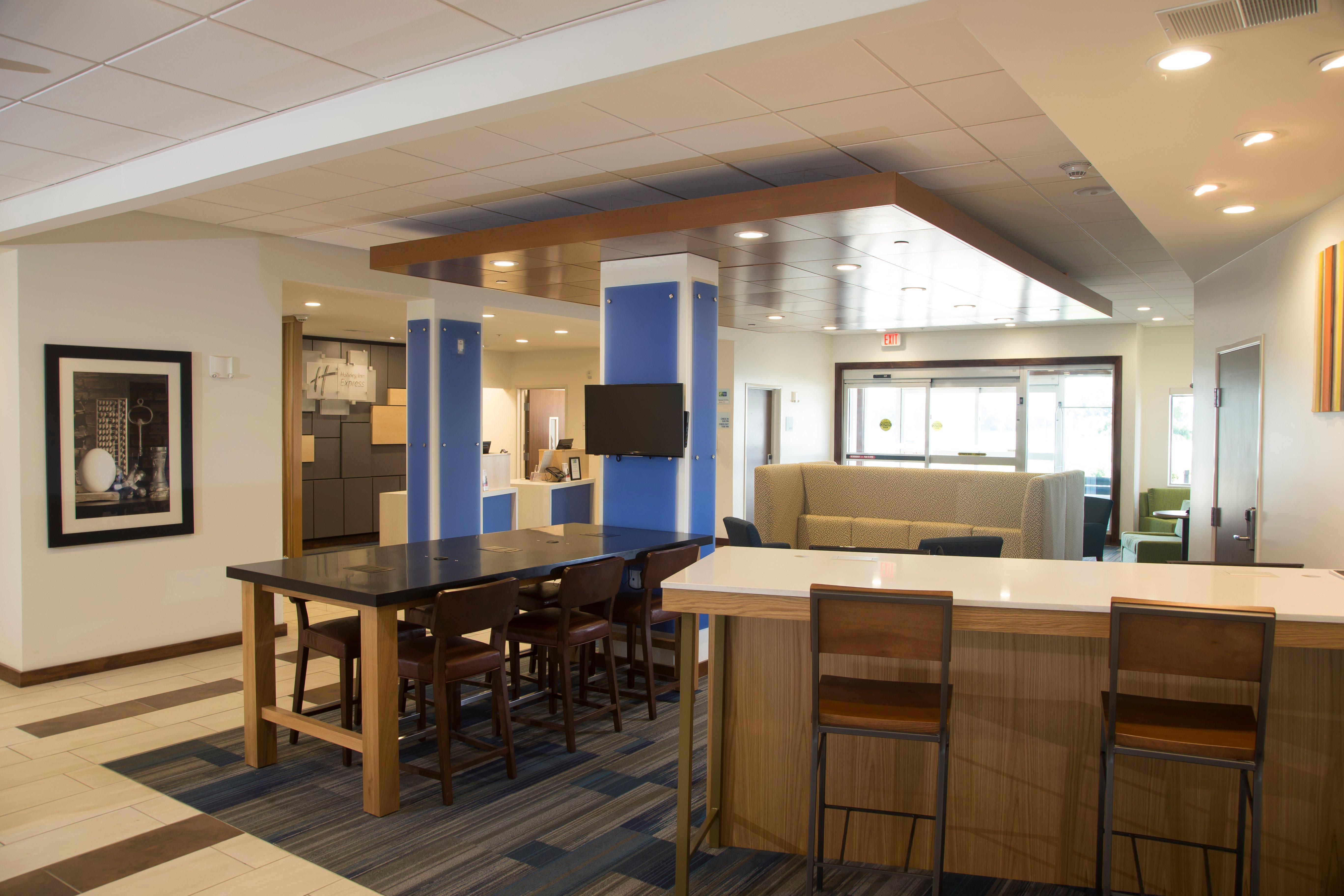 Holiday Inn Express & Suites Monroe By Ihg Exteriör bild